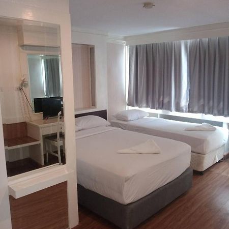 בנגקוק Royal Garden Home Hotel מראה חיצוני תמונה
