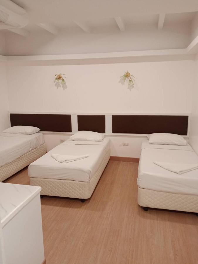 בנגקוק Royal Garden Home Hotel מראה חיצוני תמונה