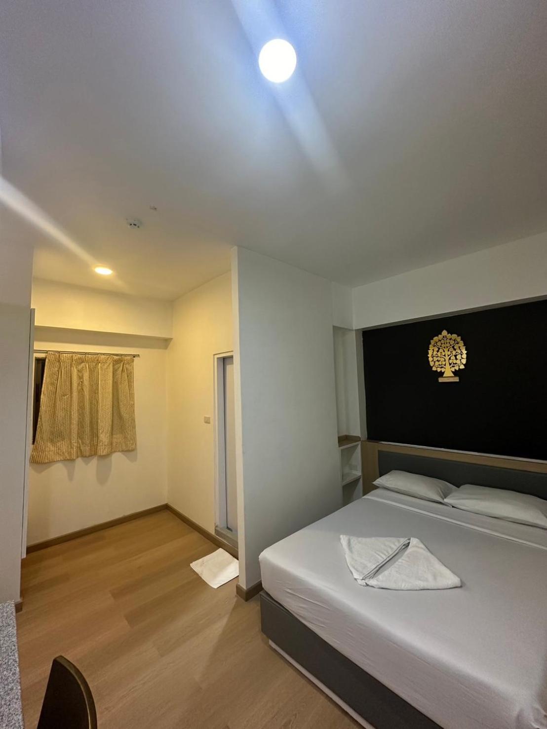 בנגקוק Royal Garden Home Hotel מראה חיצוני תמונה
