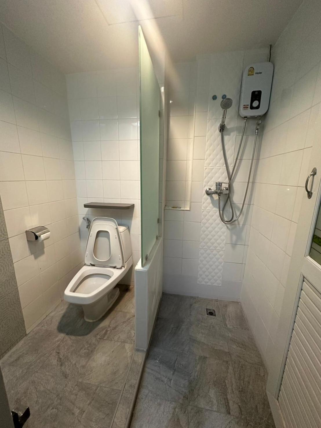 בנגקוק Royal Garden Home Hotel מראה חיצוני תמונה