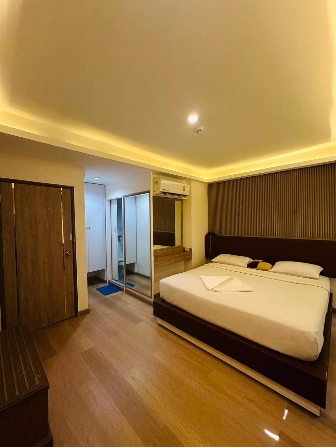 בנגקוק Royal Garden Home Hotel מראה חיצוני תמונה