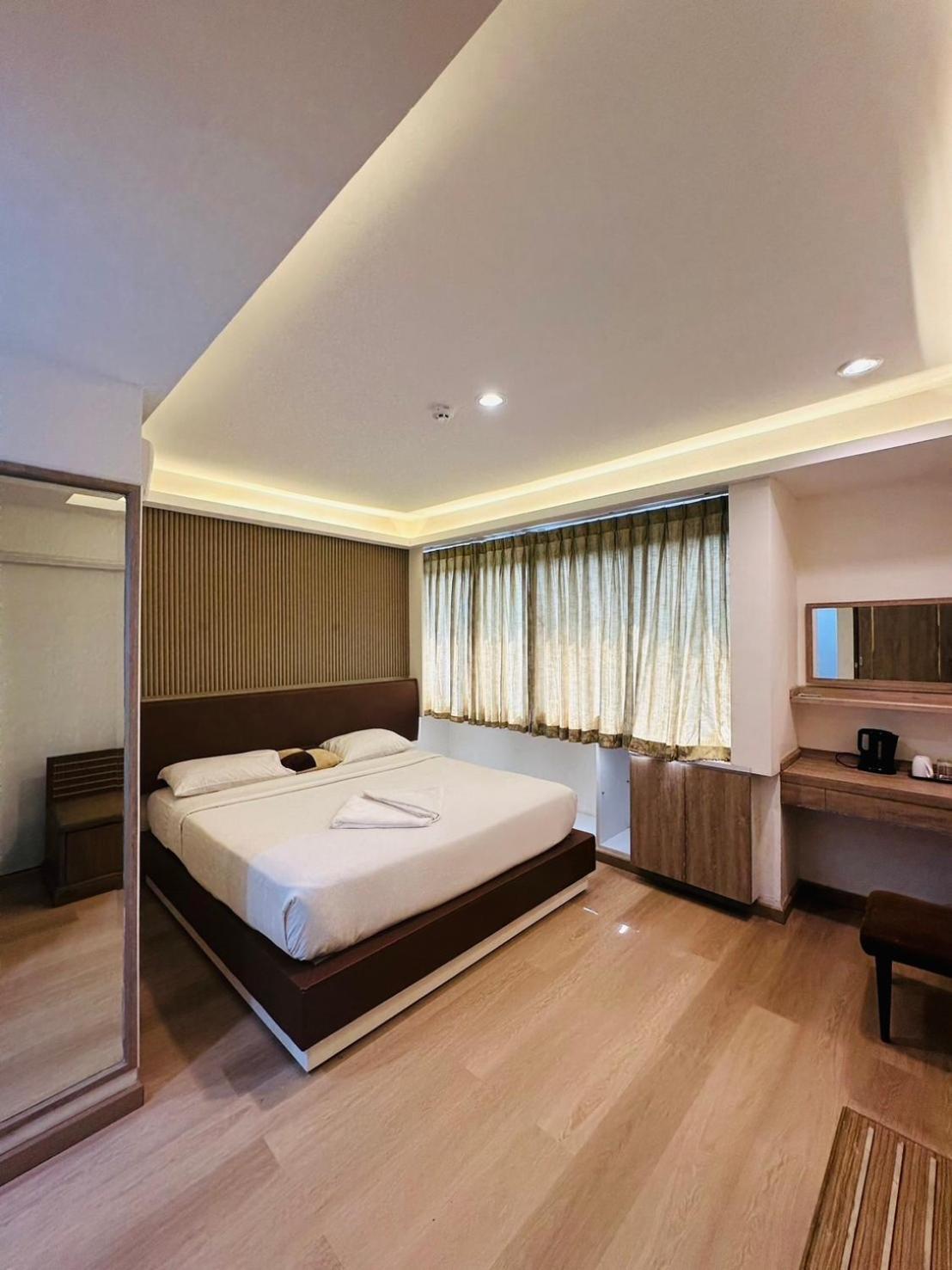 בנגקוק Royal Garden Home Hotel מראה חיצוני תמונה